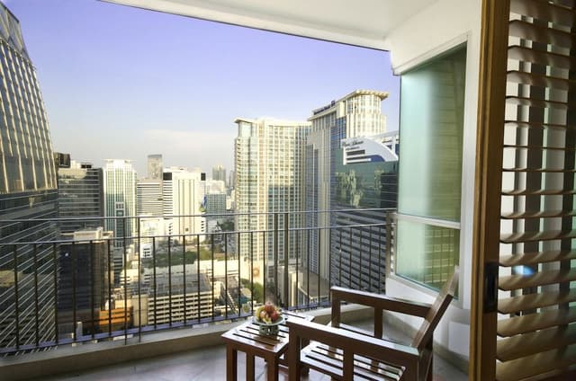 Suite, 3 Bedrooms, Balcony