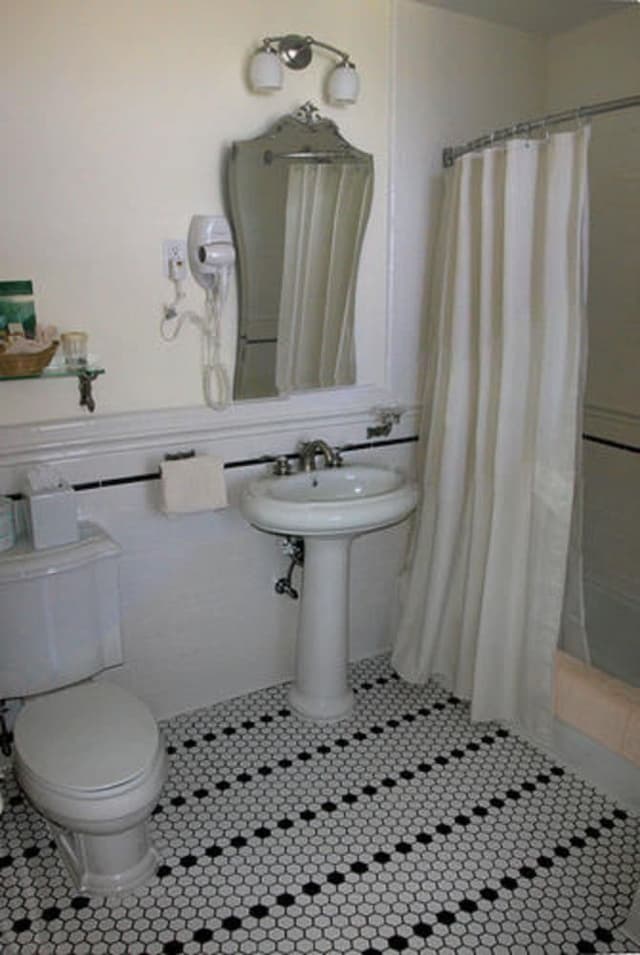 Standard Room, 2 Queen Beds