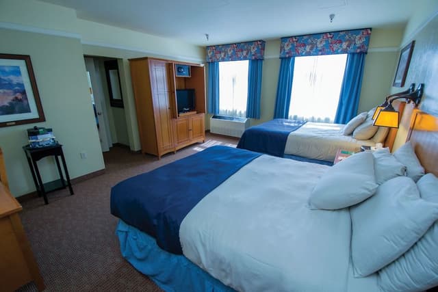 Deluxe Room, 2 Queen Beds