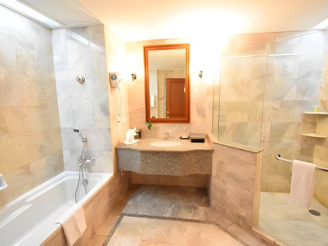 Grand Deluxe Room