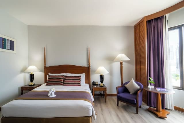 Deluxe Double or Twin Room