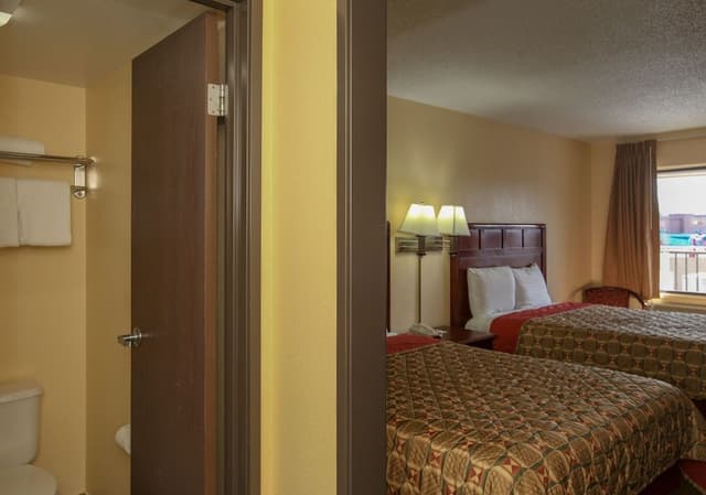 Standard Room, 2 Queen Beds