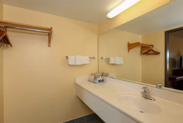 Standard Room, 2 Queen Beds