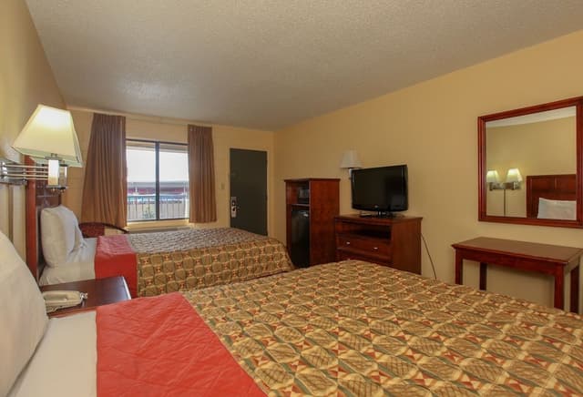 Standard Room, 2 Queen Beds