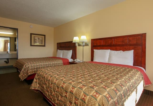 Standard Room, 2 Queen Beds