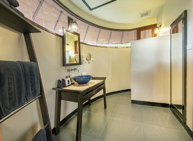 Emerald Suite