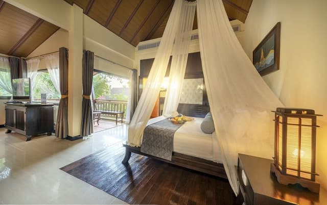Emerald Suite