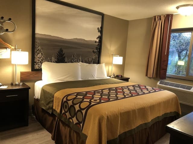 Standard Room, 1 Queen Bed, Accessible, Non Smoking (Mobility/Hearing Impaired)