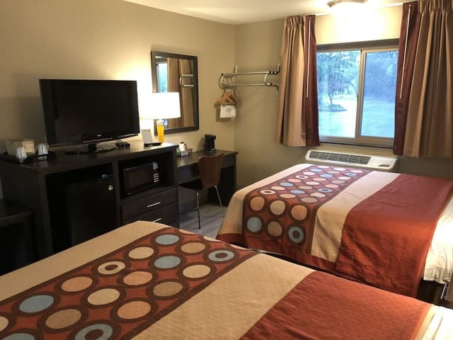 Room, 2 Queen Beds, Non Smoking (Dog-Friendly)
