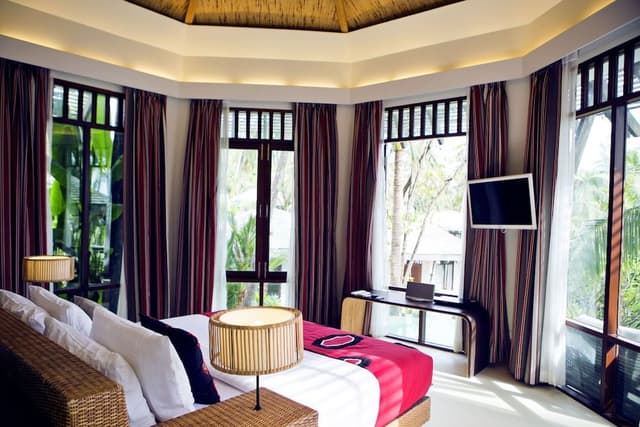 Tropical Pool Villa