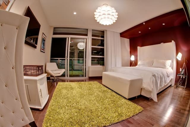 Room, 1 King Bed, Balcony