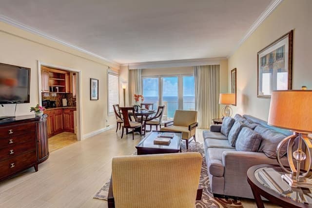 One Bedroom Suite with Kitchen / Living Room