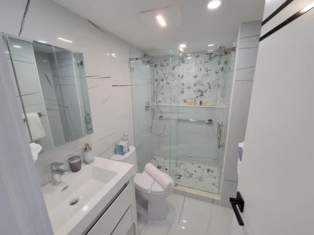 Apartment, 4 Bedrooms, Balcony, Ocean View