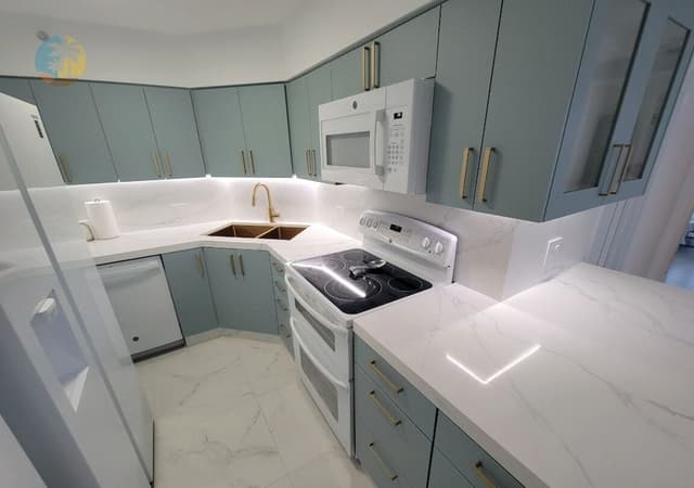 Apartment, 2 Bedrooms, Balcony, Ocean View
