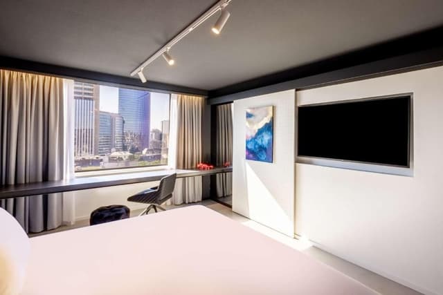 nhow Junior Art Suite 2A1C
