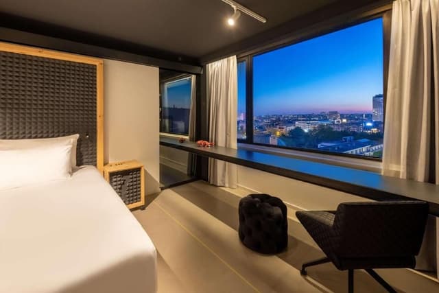 nhow Galery Suite 2A1C