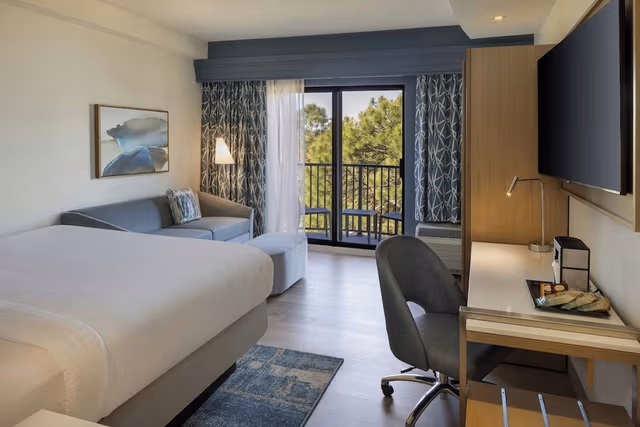 Room, 1 King Bed with Sofa bed, Balcony