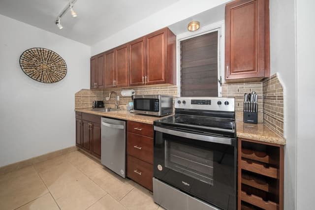 Condo, 1 Bedroom, Garden View (Unit H204 ,1Bath)