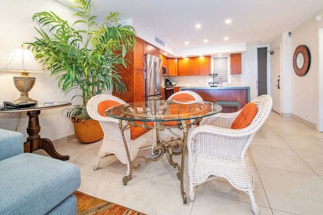 Condo, 1 Bedroom, Partial Ocean View (Unit H206 ,1Bath)