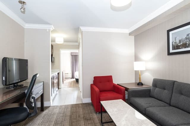 Standard Suite, 1 King Bed, Kitchenette
