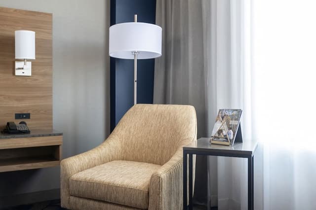 Traditional Room, 1 King Bed, High Floor, City View