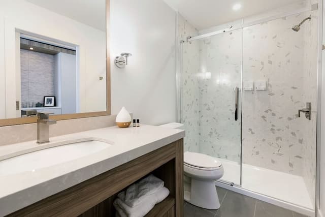 Superior Single Room, 1 King Bed, Mountain View