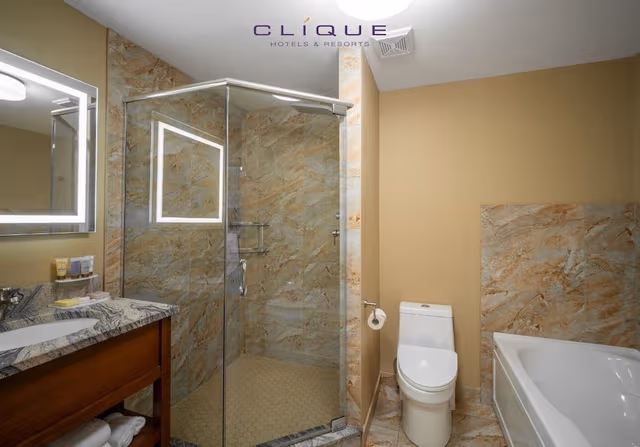 Suite, 2 Bedrooms (King in Master, Queen in 2nd Bedroom)
