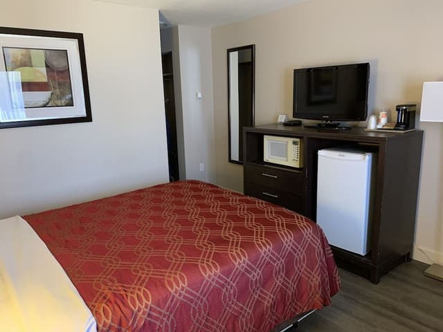 Standard Room, 1 Queen Bed, Non Smoking