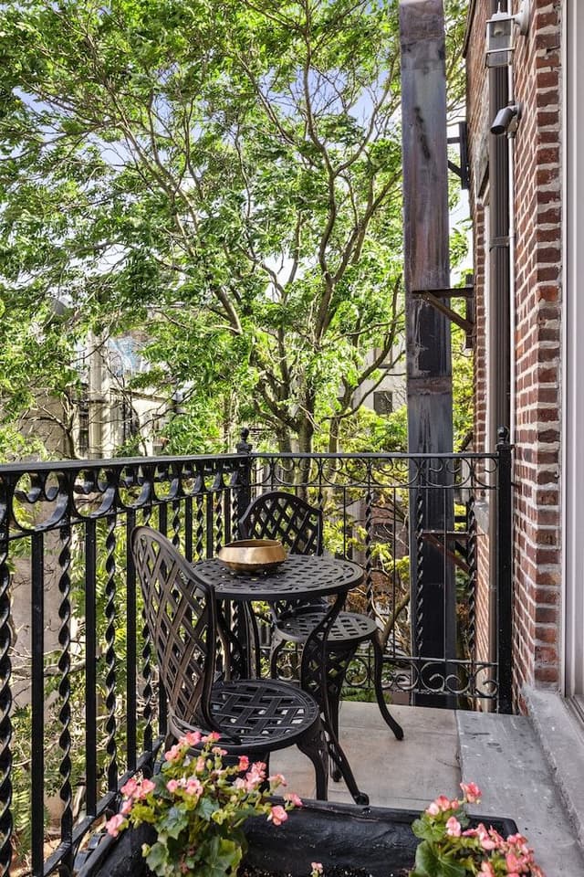 Superior King with Balcony