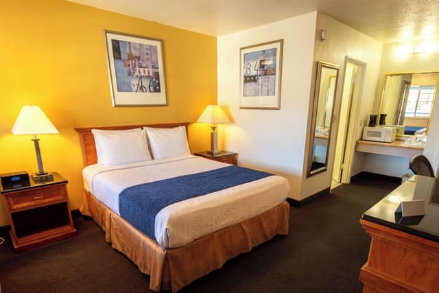 Room, 1 Queen Bed, Non Smoking