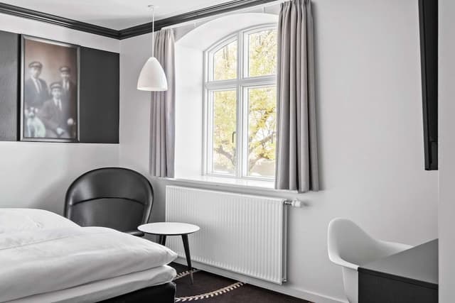 Standard Room, 1 Queen Bed, Non Smoking