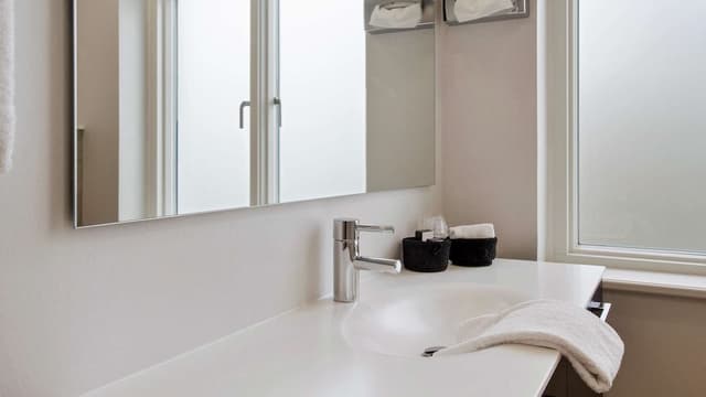 Suite, 1 King Bed, Non Smoking, Hot Tub (with Sofabed)
