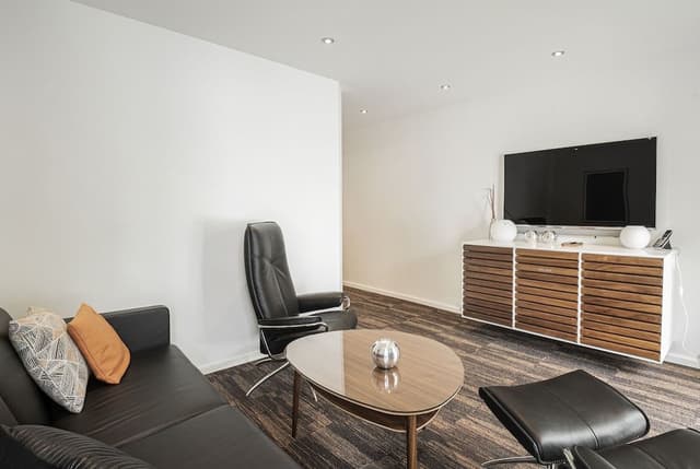 Suite, Jetted Tub, Lake View