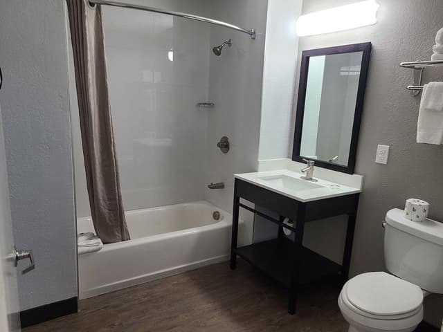 Deluxe Room, 2 Queen Beds, Non Smoking, Kitchenette