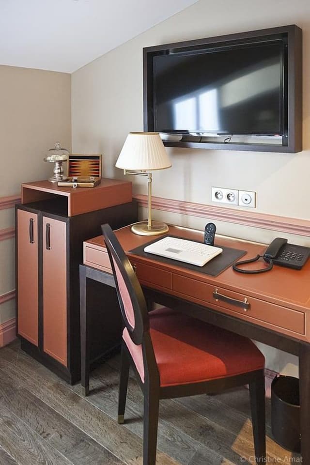 Classic Twin Room