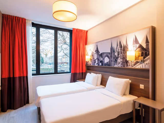 Family Apartment, Multiple Beds, Mobility Accessible (4 people)