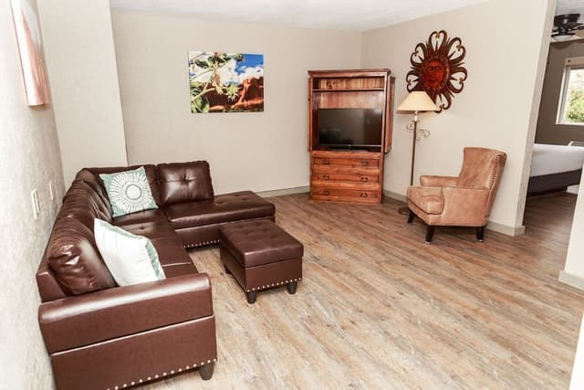 Executive Suite, 1 King Bed, Jetted Tub