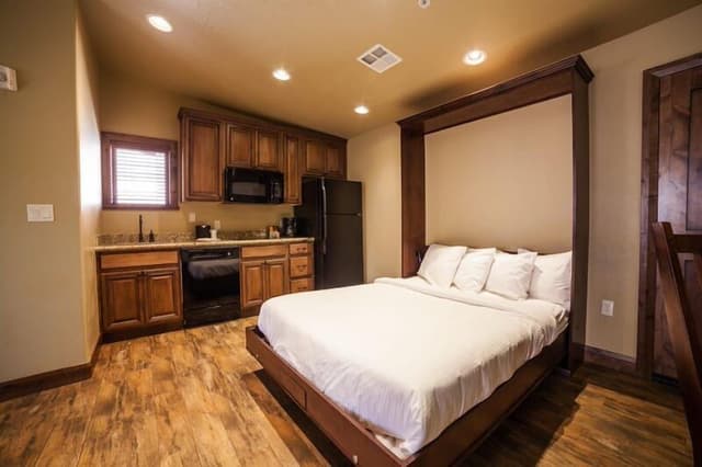 Classic Suite with Wall Bed