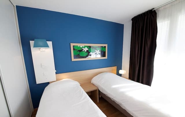 Twin Bed Studio