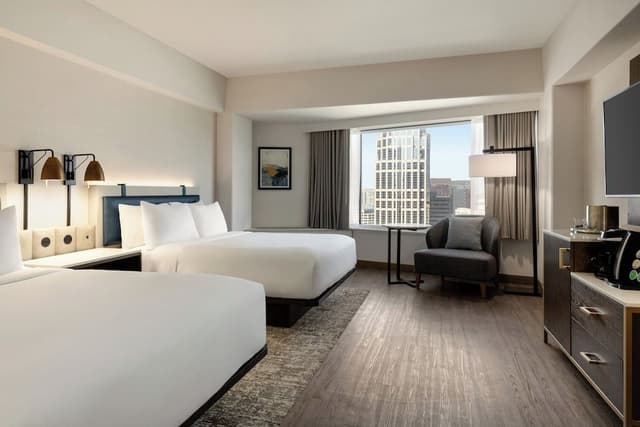Premium Room, 2 Queen Beds, Non Smoking (Space Needle View)