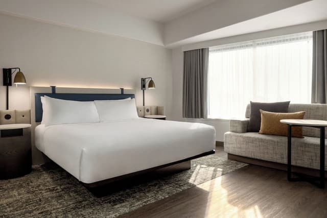 Standard Room, 1 King Bed (No Resort Fee)