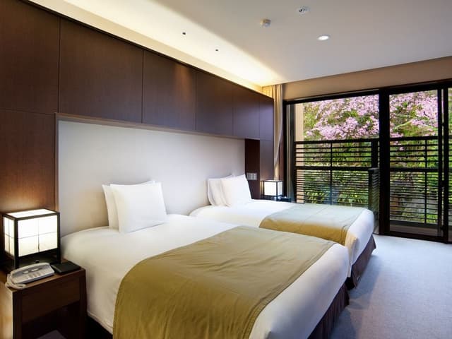 Luxury Suite Twin