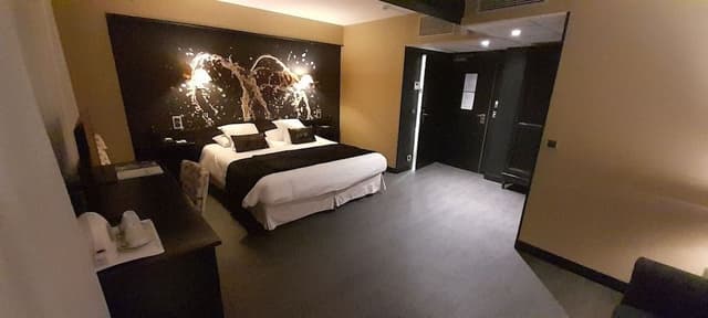 Junior Suite (with SAUNA access)