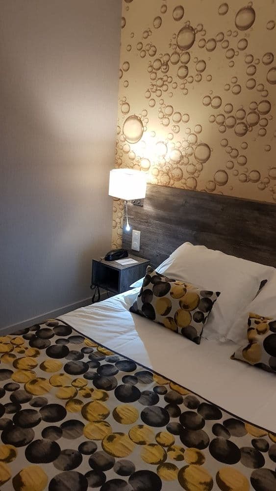 Standard Twin Room (with SAUNA access)