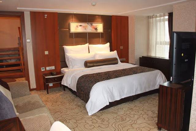 Deluxe Suite, 2 King Bed, Non Smoking