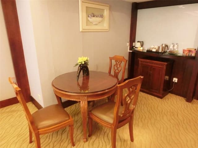 Commercial Suite