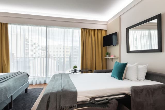 Triple Room