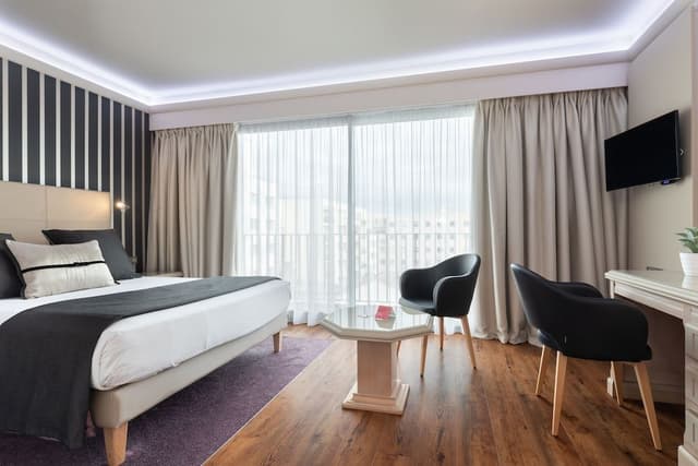 Superior Double or Twin Room (Courtyard View or City View )