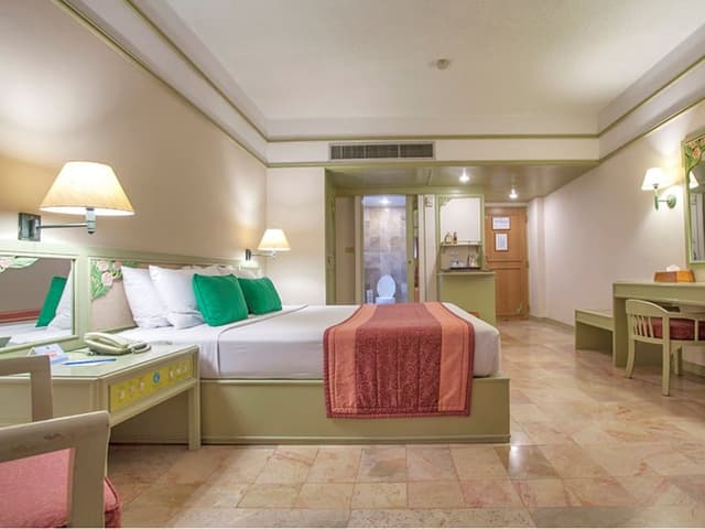 Coral Room