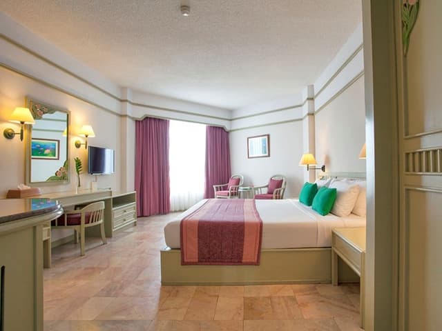 Coral Room